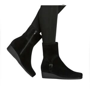 La Canadienne Sanford Suede Leather Buckle Zip Winter Ankle Boot Bootie Black 7